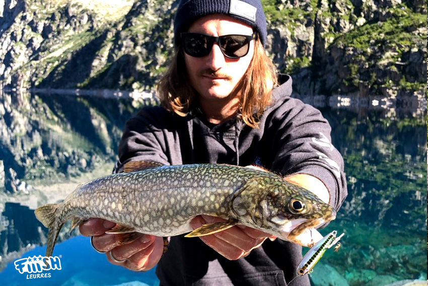Simon / La pêche de la truite en lac de montagne